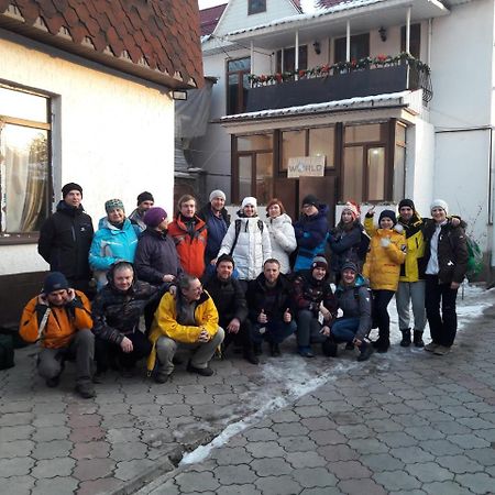World Travelers Hostel Almaty Exterior photo