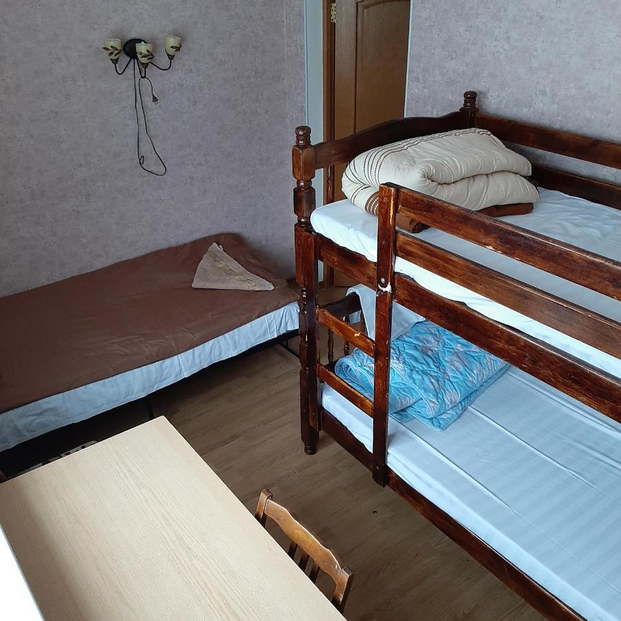World Travelers Hostel Almaty Exterior photo